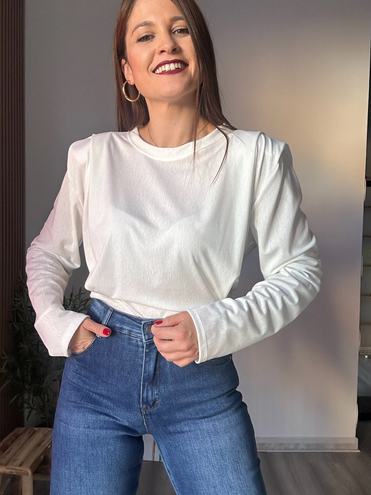 Camisa Básica Blanca Hombreras