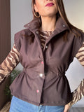 Chaleco peplum marrón