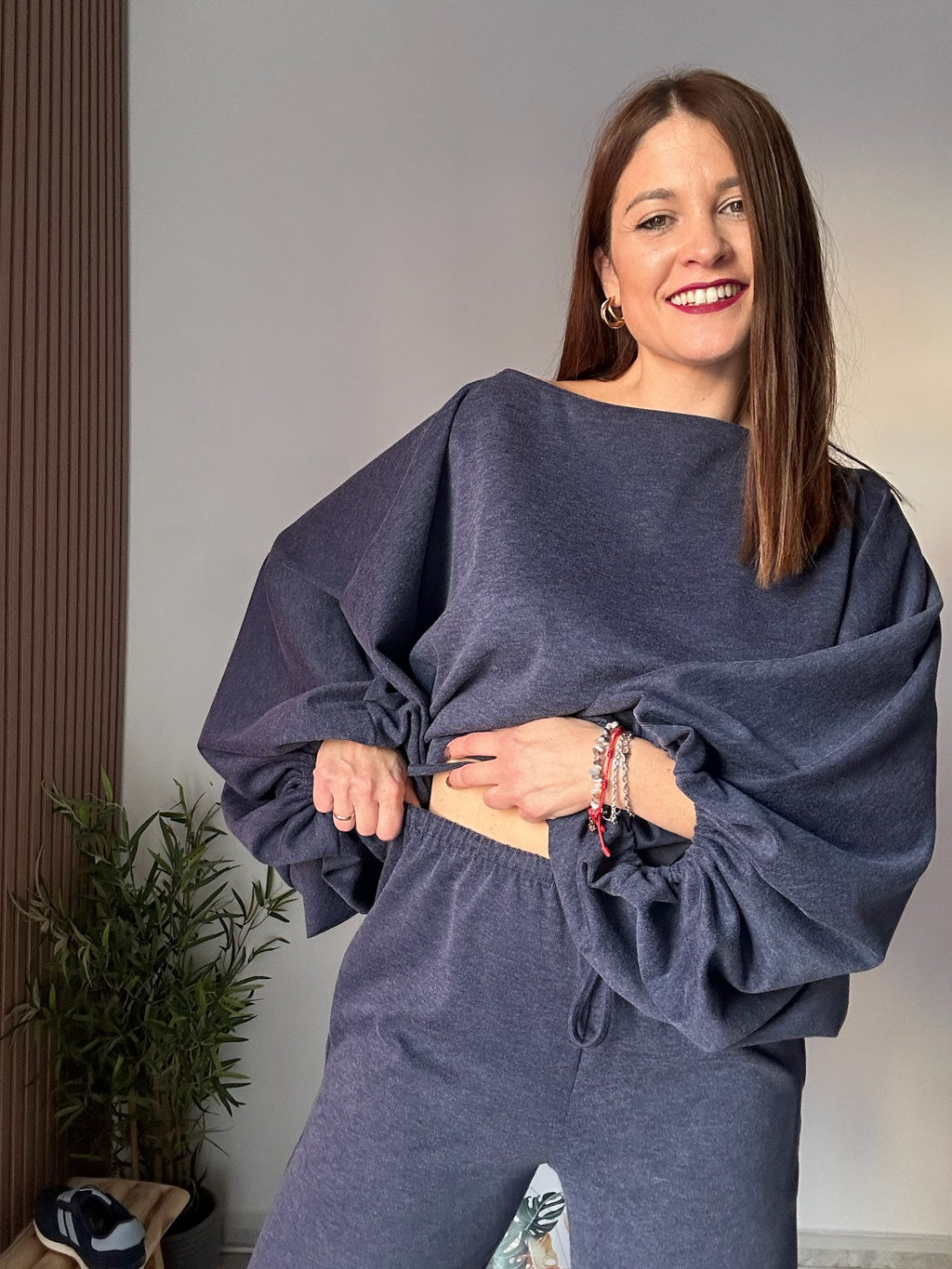 Conjunto mangas murciélago azul