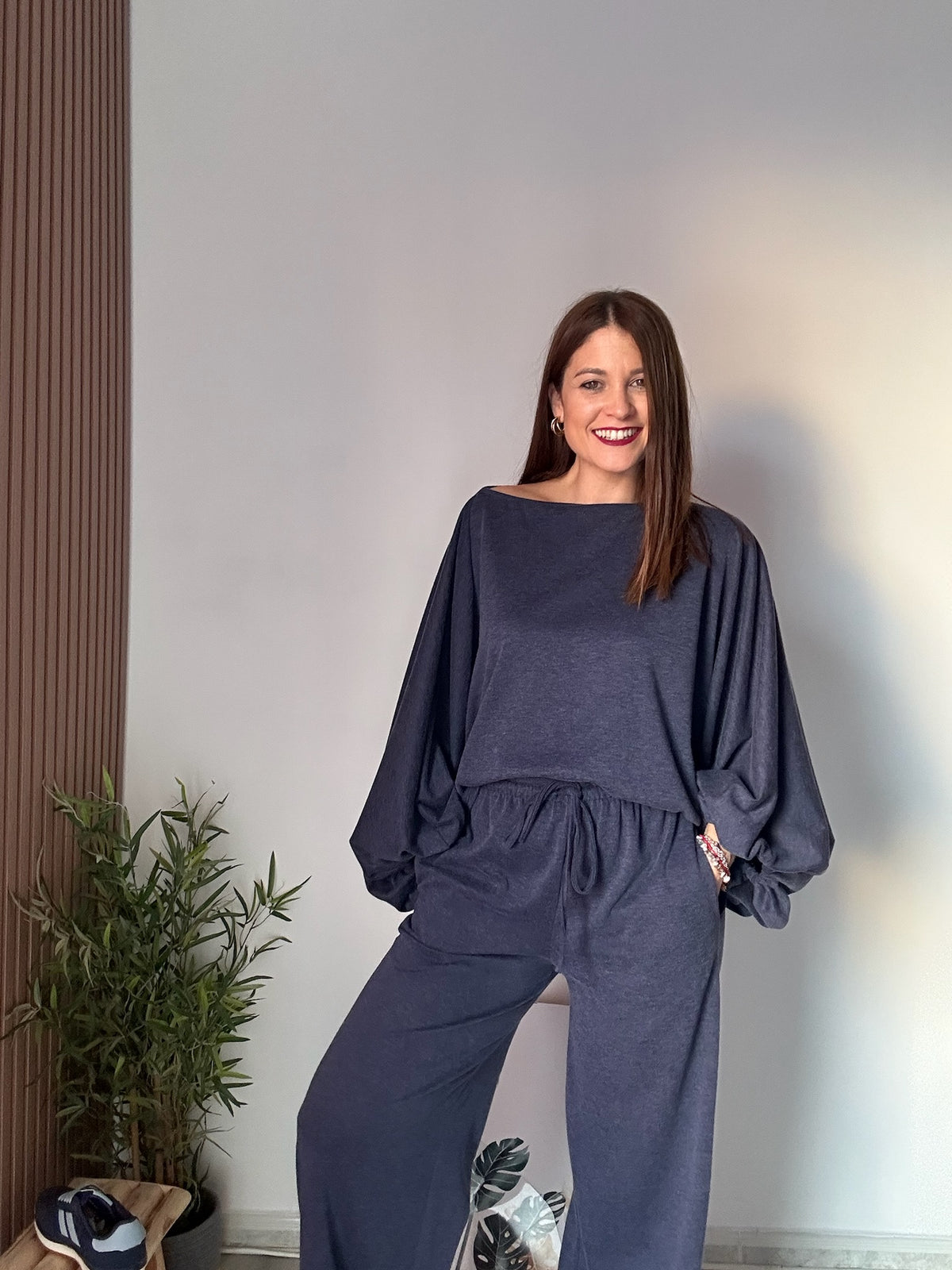 Conjunto mangas murciélago azul