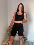 Conjunto deportivo negro