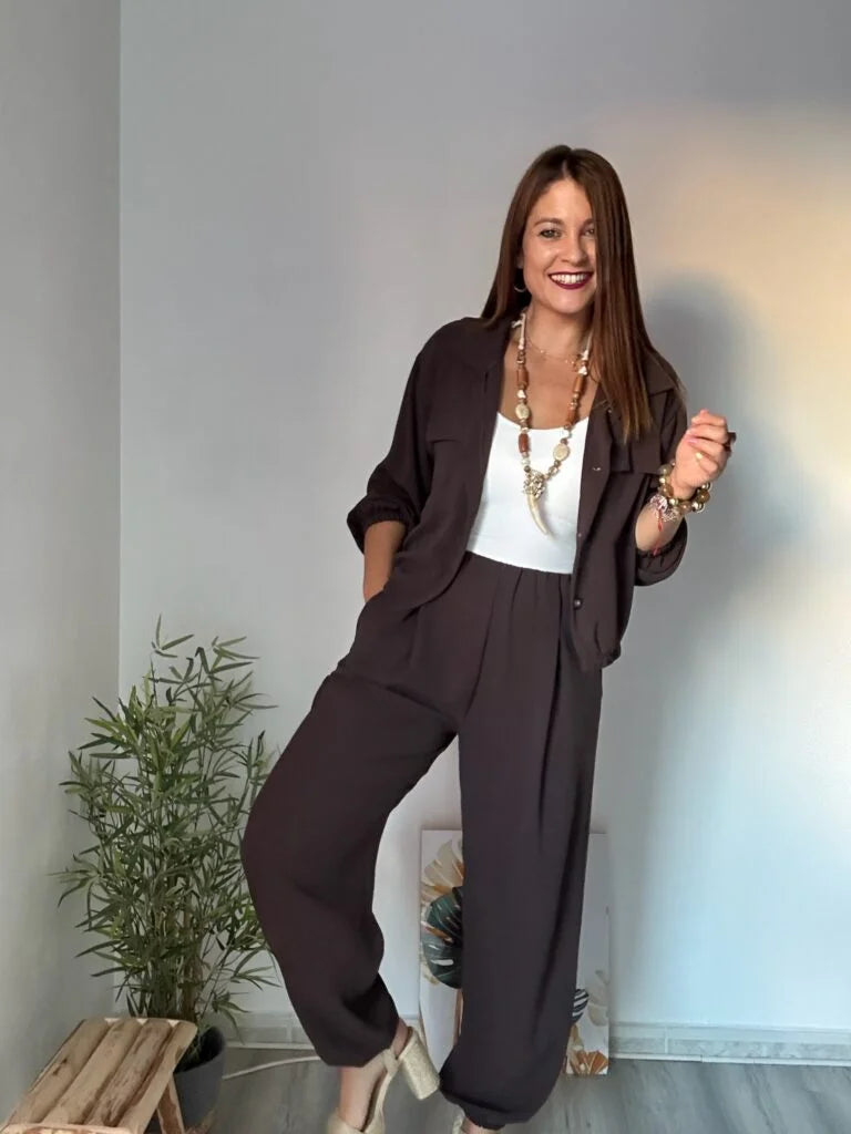 Conjunto chaqueta marrón