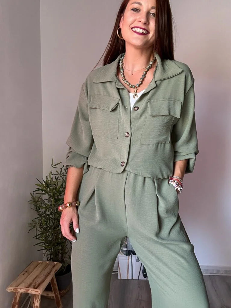 conjunto chaqueta verde