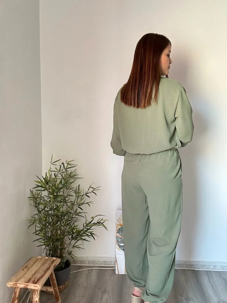 conjunto chaqueta verde