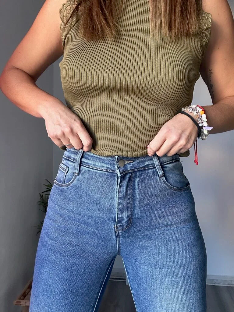 Vaquero flare inspiración con faja