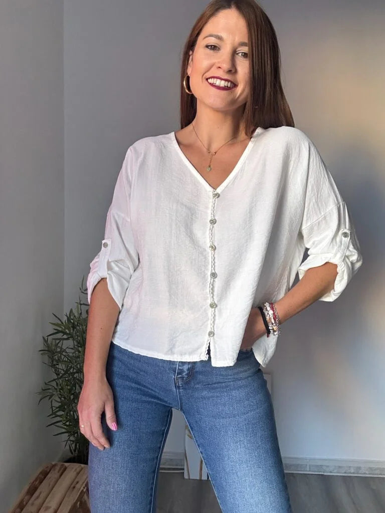 camisa blanca botones